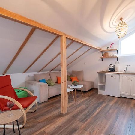 Entire Central House With Guest Rooms & Garden Sófia Exterior foto
