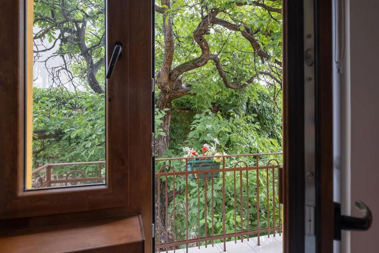Entire Central House With Guest Rooms & Garden Sófia Exterior foto