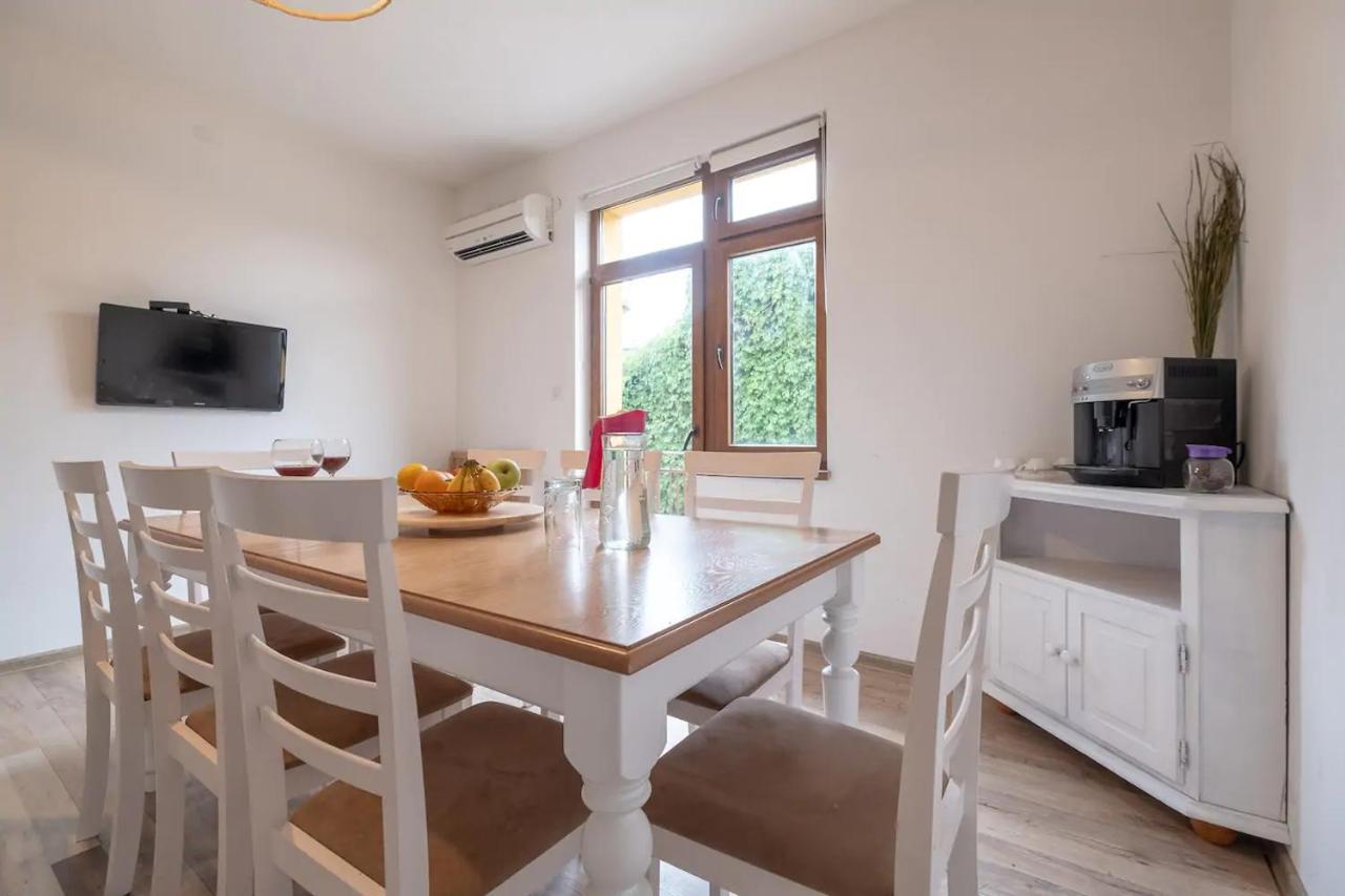 Entire Central House With Guest Rooms & Garden Sófia Exterior foto