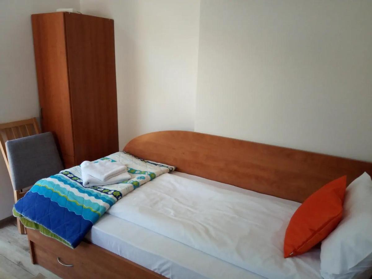Entire Central House With Guest Rooms & Garden Sófia Exterior foto
